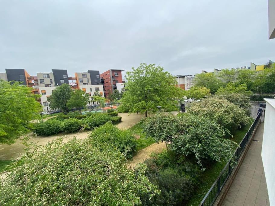 T3, Stade De France, Paris Et Parking サン＝ドニ エクステリア 写真